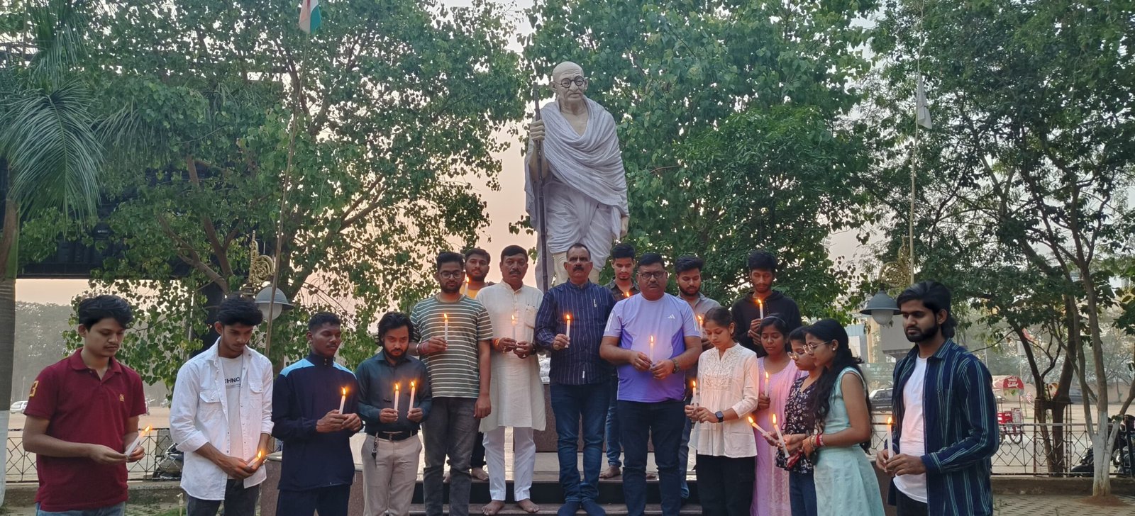 पासवा वॉलंटियर्स ने 'बापू वाटिका' में पहलगाम आतंकी हमले के शहीदों को दी श्रद्धांजलि