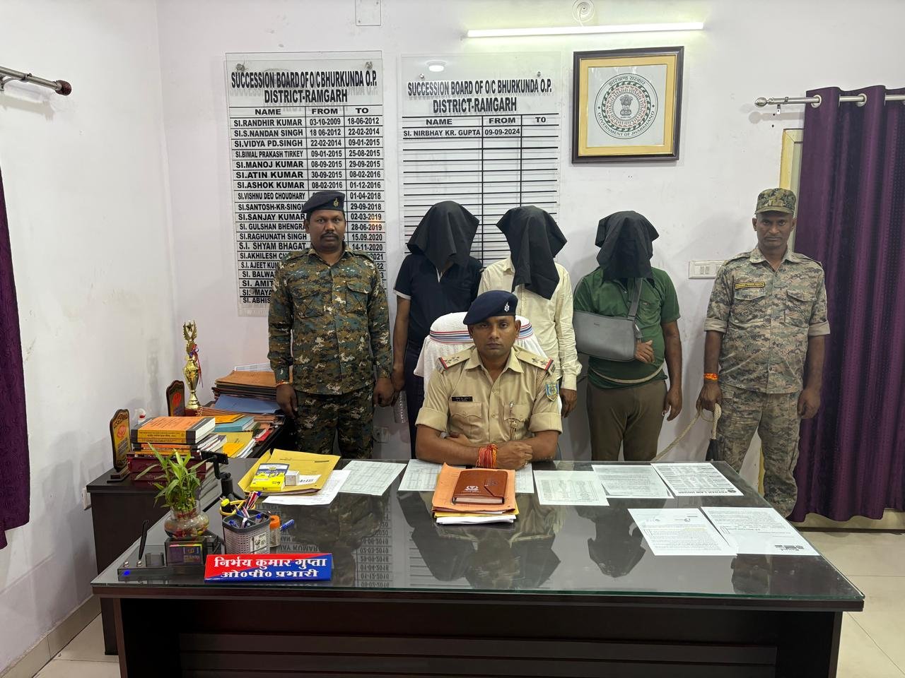भुरकुंडा पुलिस ने चोरी के मामले में तीन की गिरफ्तार कर भेजा जेल