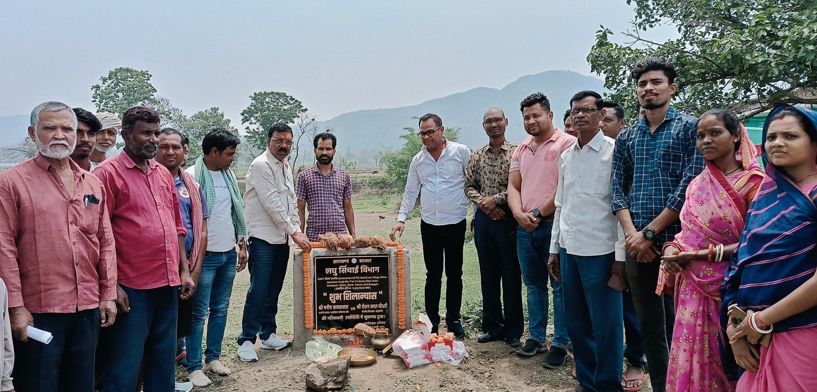 चिकोर में विधायक ने किया पीसीसी सड़क का शिलान्यास