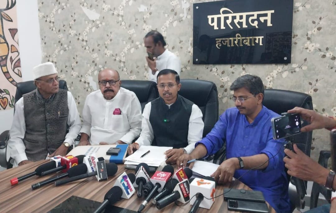 संविधान बचाओ रैली होगी ऐतिहासिक,हर घर को अभियान से जोड़ेगी पार्टी:सुरजीत नागवाला