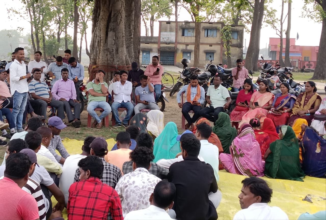 रामगढ़ नगर परिषद क्षेत्र में सैकड़ों लोगों ने जेएलकेएम का दामन थामा