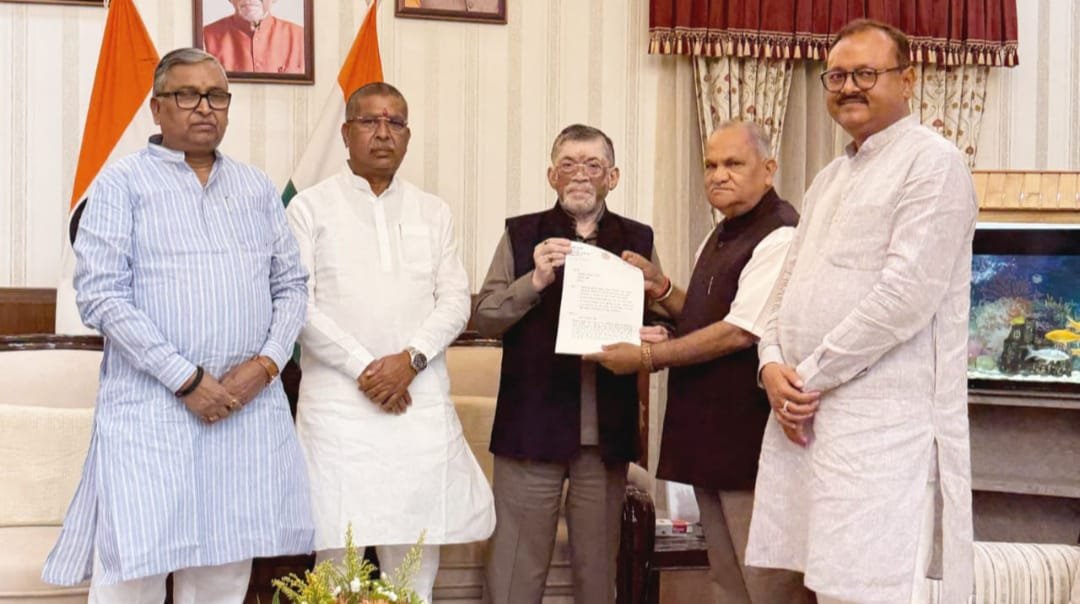 भाजपा का प्रतिनिधिमंडल राज्यपाल से मिला