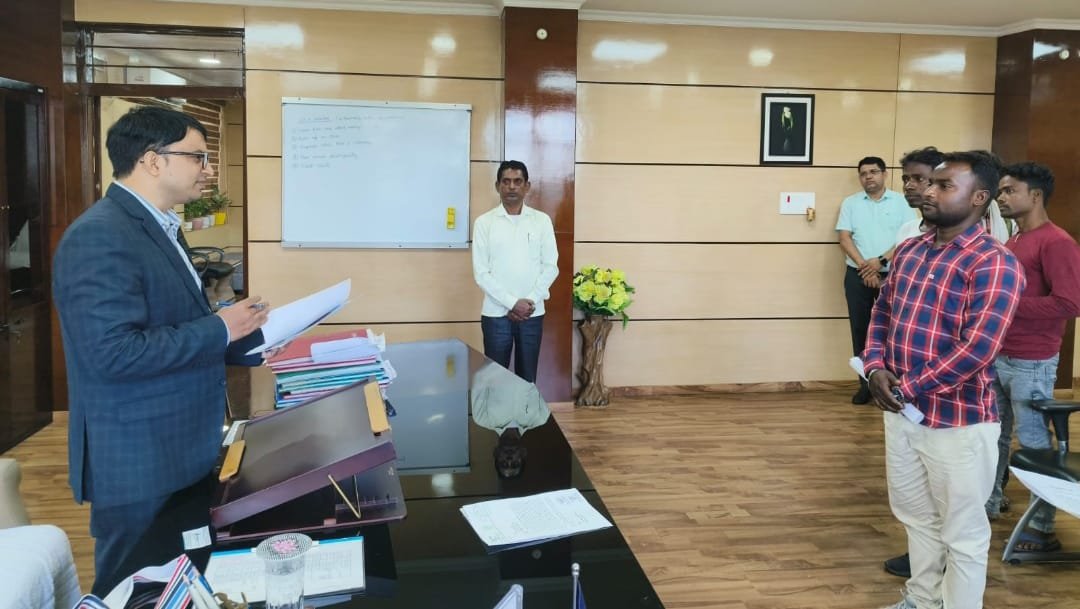 उपायुक्त ने सुनी जनता की समस्याएं, जल्द निष्पादन हेतु अधिकारियों को दिए निर्देश