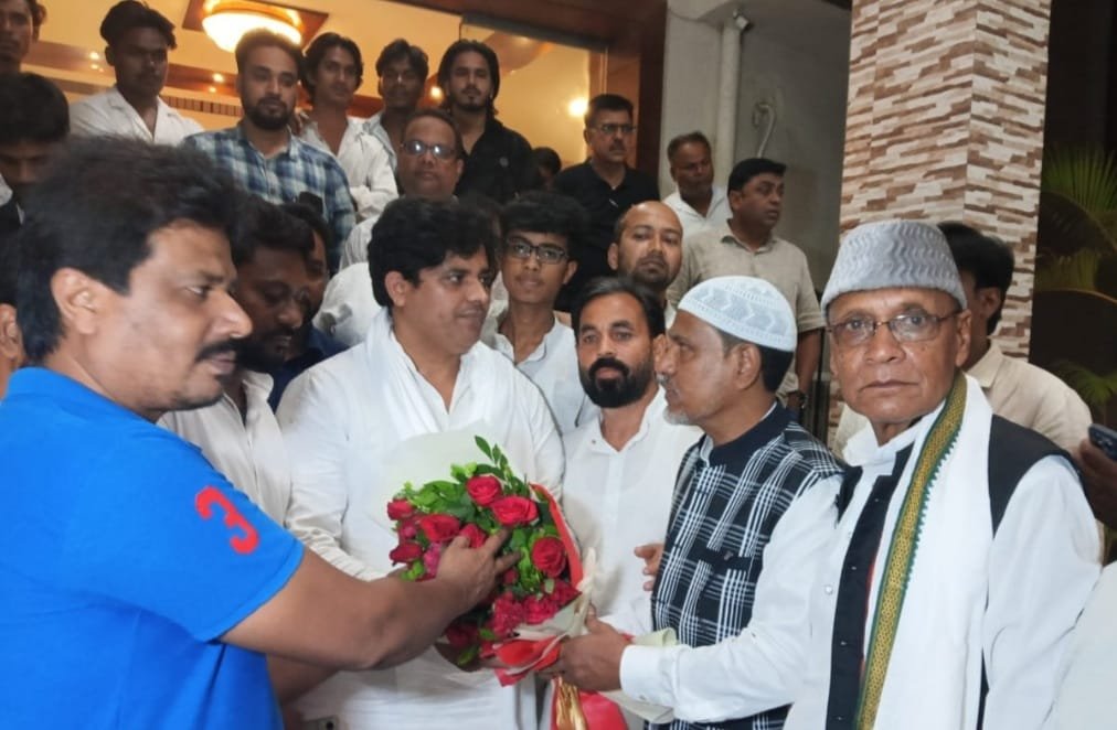 राज्यसभा सांसद इमरान प्रतापगढ़ी का हजारीबाग के अल्पसंख्यक कांग्रेसियों ने किया भव्य स्वागत
