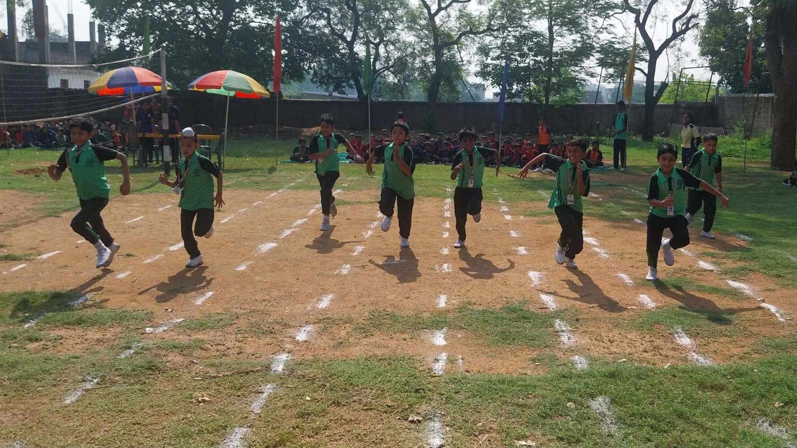 श्री अग्रसेन स्कूल में एथलेटिक्स डे पर खेलकूद का आयोजन
