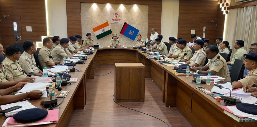 पुलिस अधीक्षक कार्यालय के सभागार में अपराध गोष्ठी का आयोजन किया गया