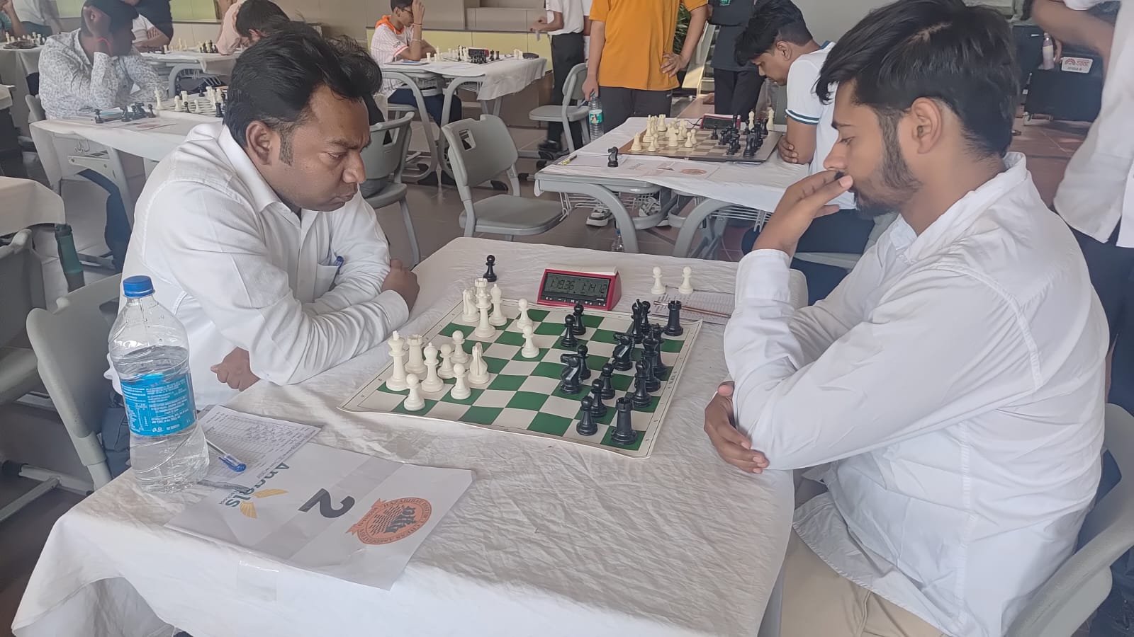 खामोश चालों में तेज दिमागों की टक्कर हजारीबाग में फाइड रेटिंग टूर्नामेंट का शानदार हो रहा है आयोजन