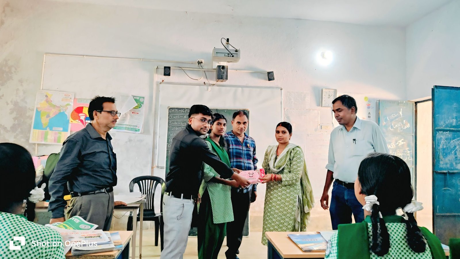 डेंगू दिवस पर सामुदायिक स्वास्थ्य केंद्र की ओर से कस्तूरबा स्कूल में क्विज प्रतियोगिता आयोजित