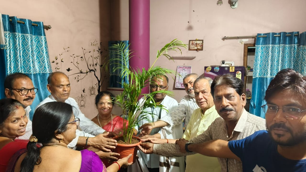 रामगढ़ कॉलेज एलुमनी एसोसिएशन ने किया डॉ सुनील कु अग्रवाल को सम्मानित