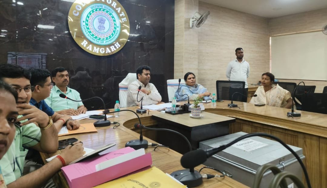 गोला मार्केटिंग कांप्लेक्स निर्माण को लेकर उपायुक्त की अध्यक्षता में हुआ बैठक का आयोजन
