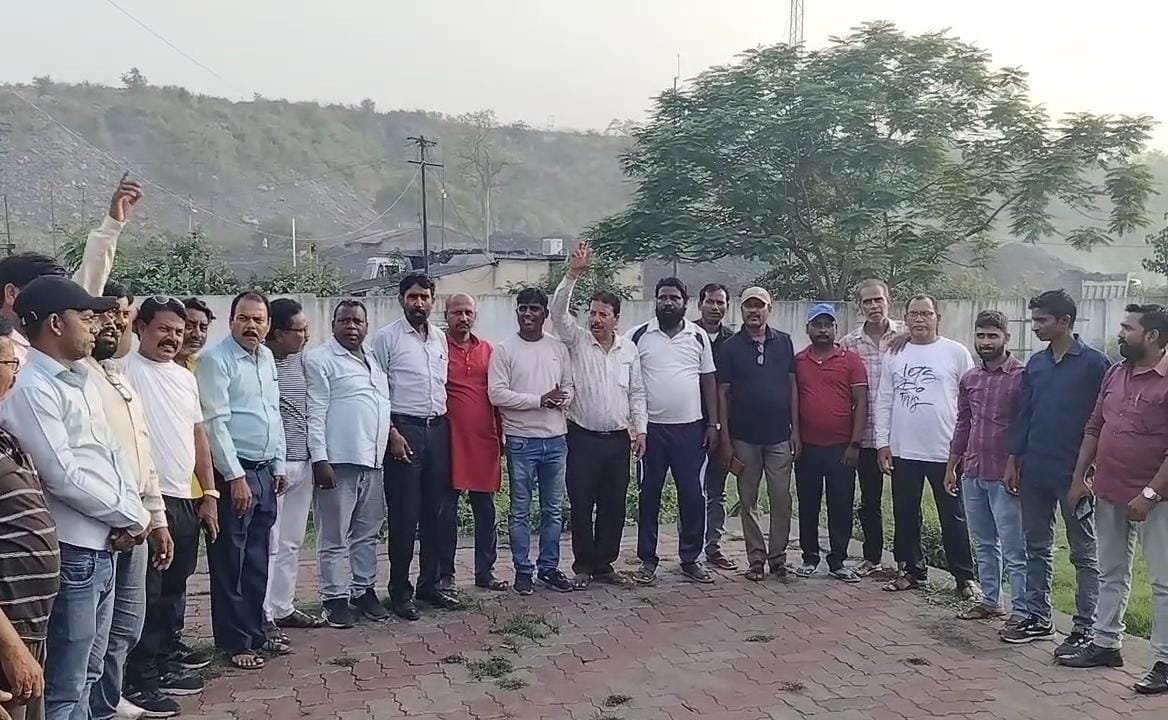 हक अधिकार को लेकर झारखंडी बेरोजगार संघर्ष मोर्चा ने एक दिवसीय धरना प्रदर्शन