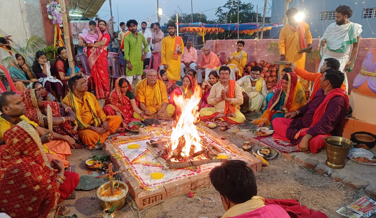 श्री श्री 108 श्री नर्मदेश्वर नाथ महादेव मंदिर में प्राण प्रतिष्ठा कार्यक्रम हवन पूजन के साथ संपन्न