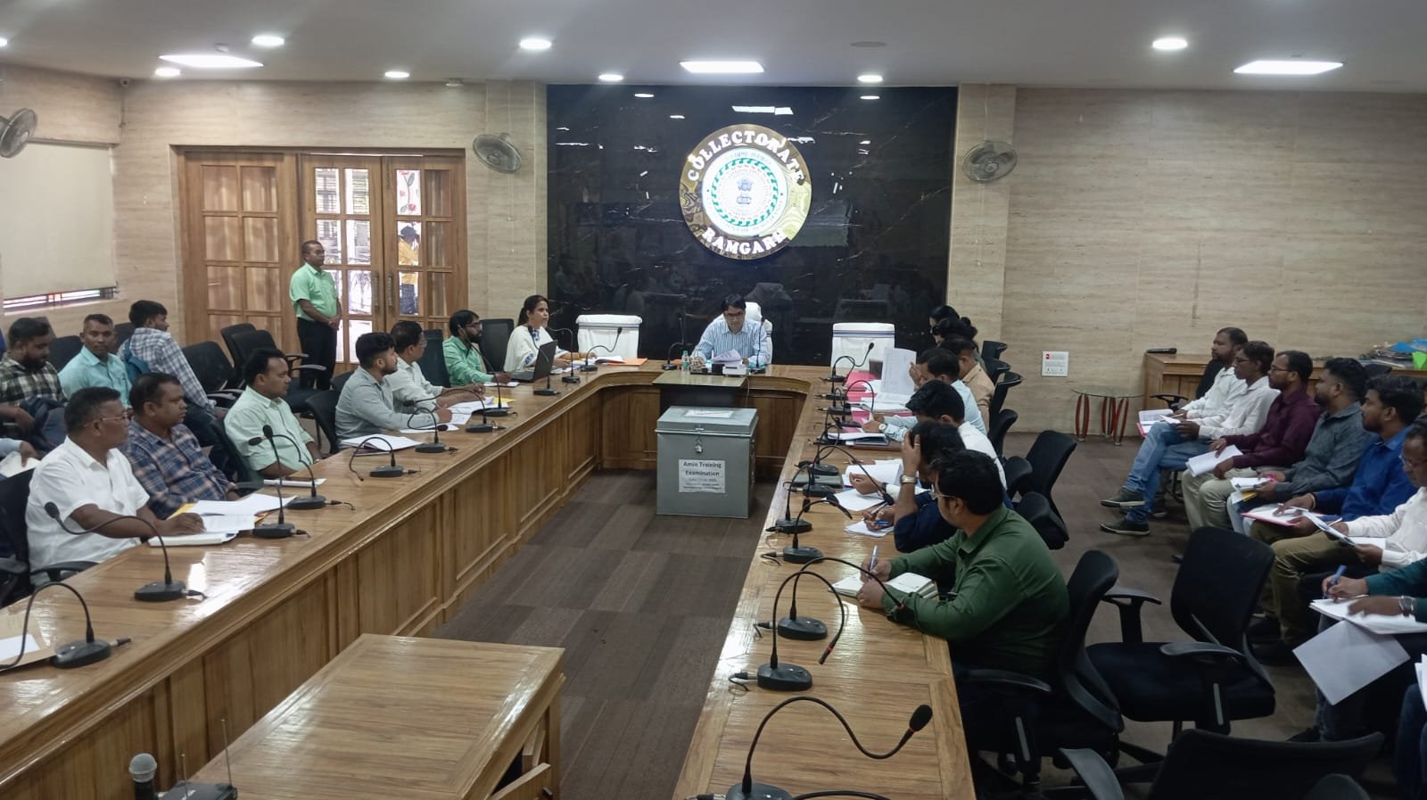 जिला पंचायती राज कार्यालय द्वारा किए जा रहे कार्यों की उपायुक्त ने की समीक्षा