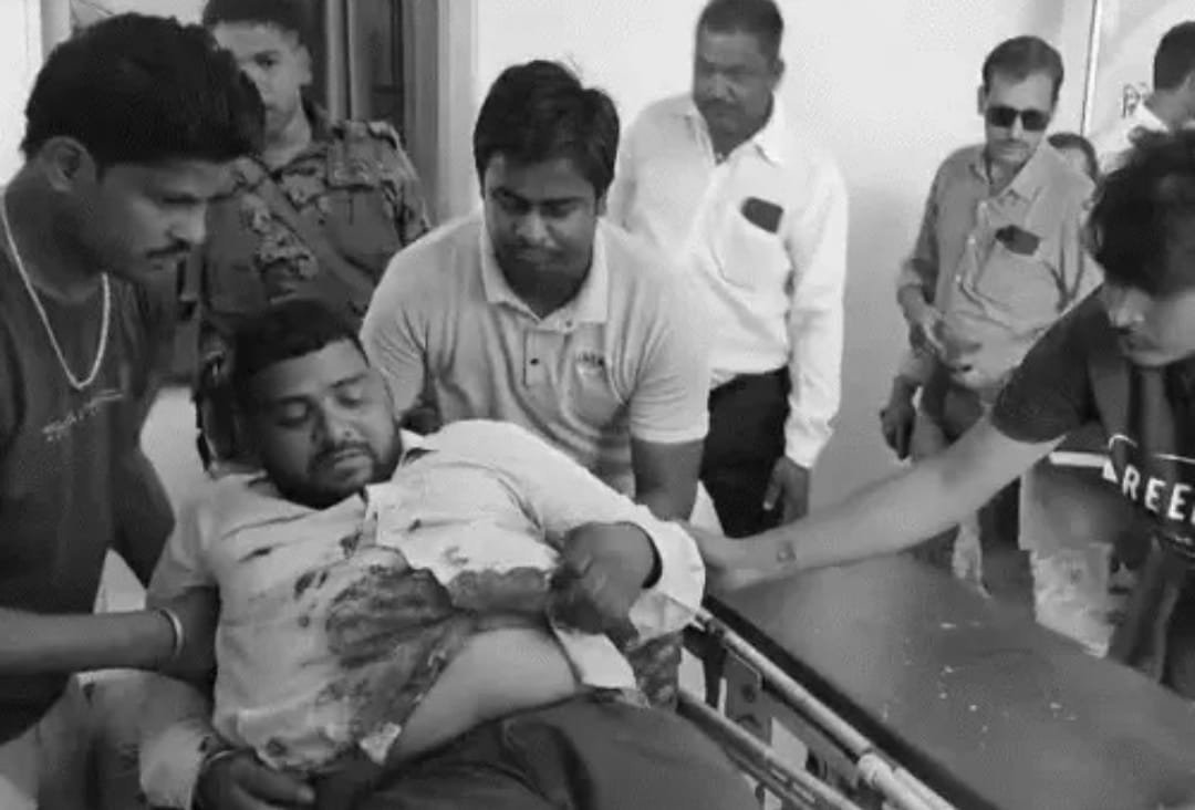 गुमला में धान व्यवसायी को दिनदहाड़े मारी गोली,रिम्स रेफर