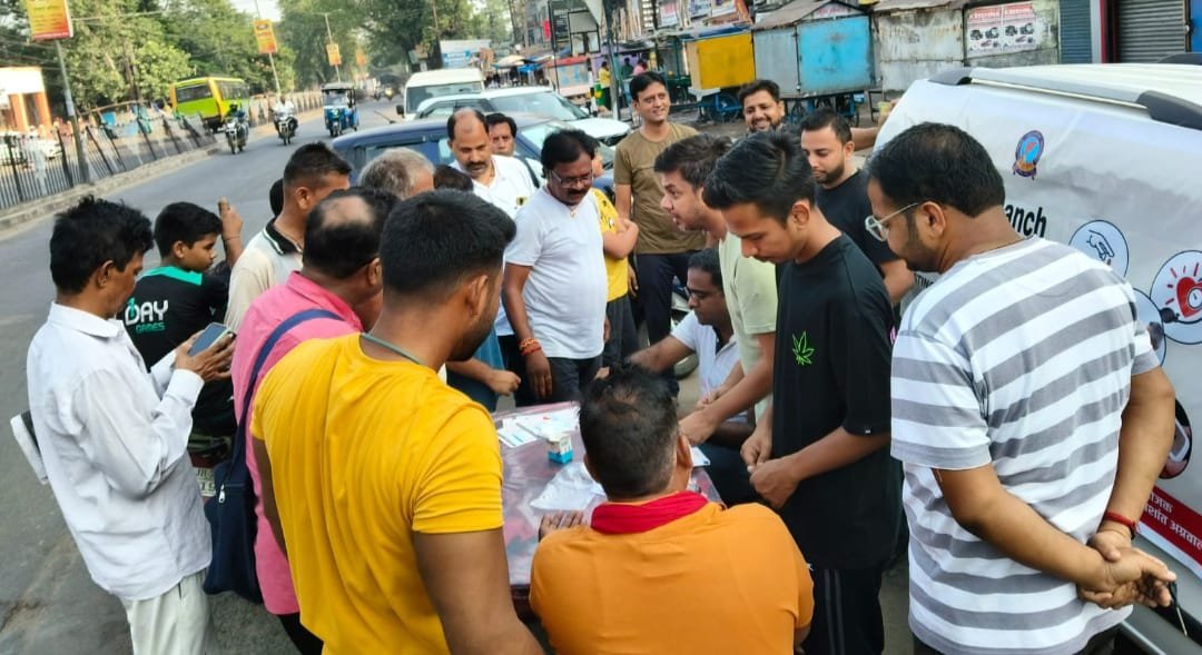 मारवाड़ी युवा मंच रामगढ़ कैंट ने सत्र के तीसरे डी-क्लब कैंप का किया आयोजन, 80 लोग हुए लाभान्वित