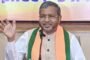 हजारीबाग में धान बीज से भरा ट्रक पलटा