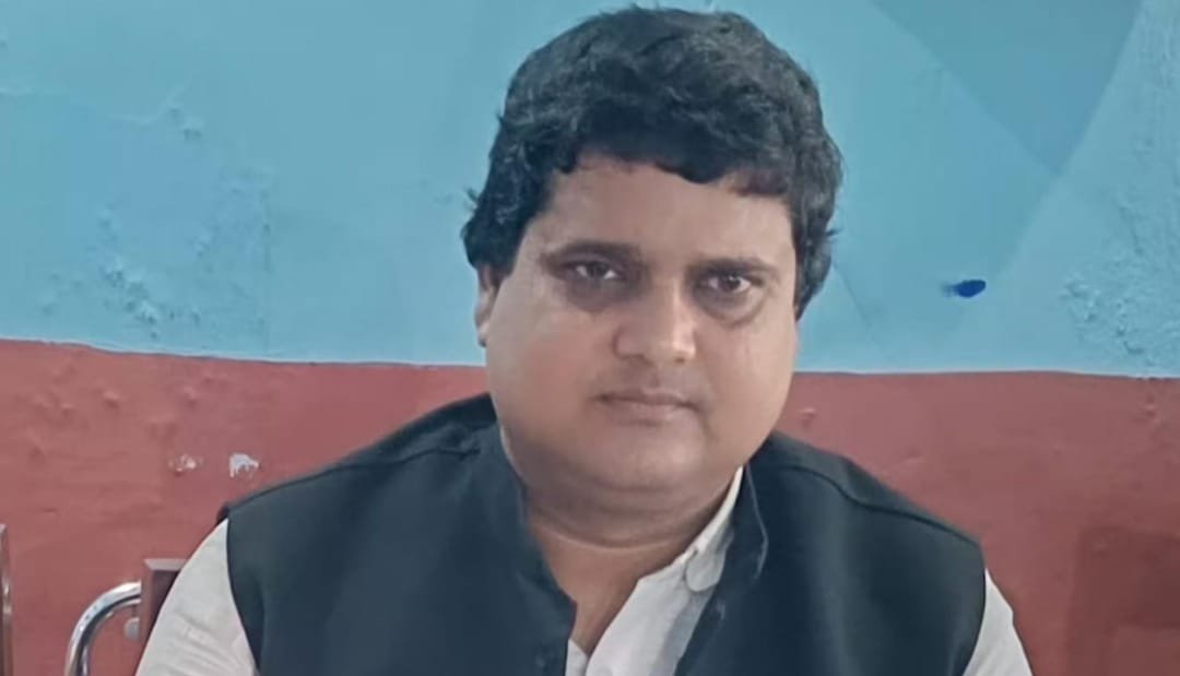 पाटन के सभी मुखिया के वित्तीय अधिकार को जप्त करें उपायुक्त : रूचिर तिवारी