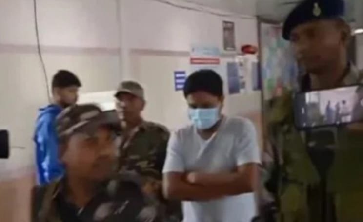 छत्तीसगढ़ के शराब कारोबारी सिद्धार्थ सिंघानिया को एसीबी कोर्ट में किया गया पेश