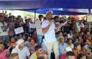 13 माइल बड़कागांव एनटीपीसी बरवाडीह में अनिश्चितकालीन धरने का टाइगर जयराम महतो ने किया समर्थन