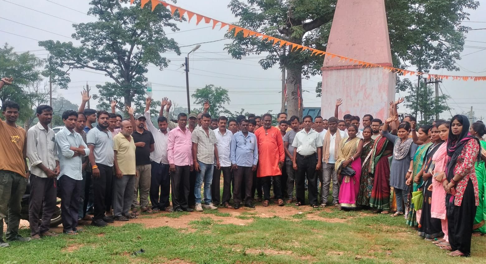 कटिया सरना स्थल परिसर में विस्थापित प्रभावित संघर्ष मोर्चा की हुई बैठक, लिए गए कई निर्णय