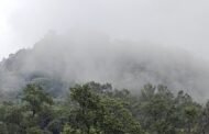 कनहरी हिल का बादलों से गुफ्तगू...