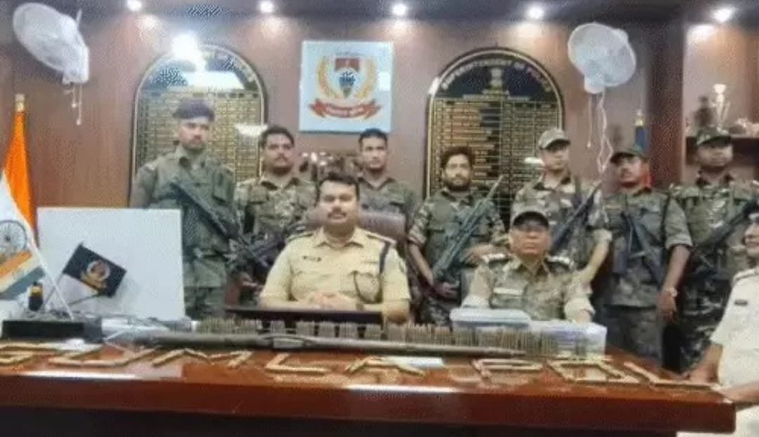 गुमला पुलिस को मिली बड़ी सफलता : 5 लाख का इनामी उग्रवादी गिरफ्तार