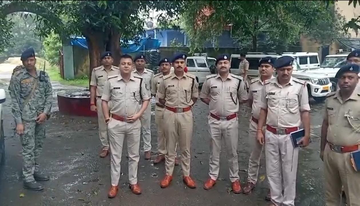 रामगढ़ एसपी पतरातू पहुंचे, पदाधिकारियों के साथ की बैठक