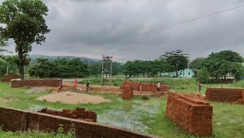 जमीन पर अतिक्रमण कर अवैध कब्जा करने का खेल चरम सीमा