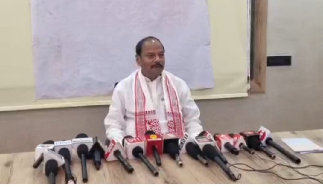 पेसा कानून पर पूर्व मुख्यमंत्री रघुवर दास ने किया प्रेस कॉन्फ्रेंस