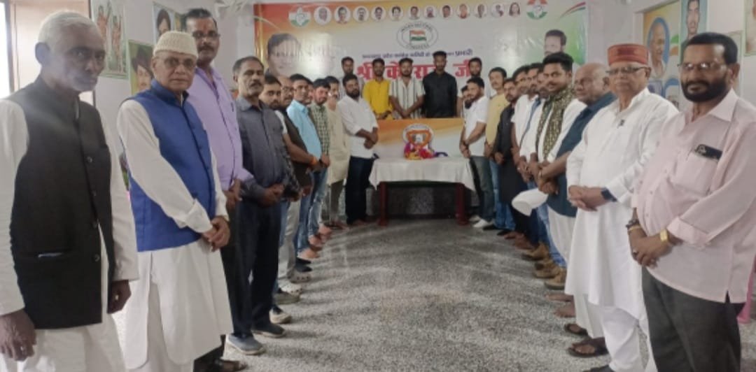 पूर्व प्रधानमंत्री पीवी नरसिम्हा राव को उनकी जयंती पर कांग्रेसियों ने किया याद
