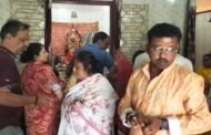 पतरातू स्थित स्टीम कॉलोनी के काली मंदिर प्रांगण में मां विपतारिणी की हुई पूजा