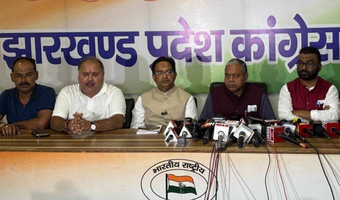देवघर एयरपोर्ट का नाम सिद्धू-कान्हू,चांद-भैरव के नाम पर करे केन्द्र सरकार: केशव महतो कमलेश