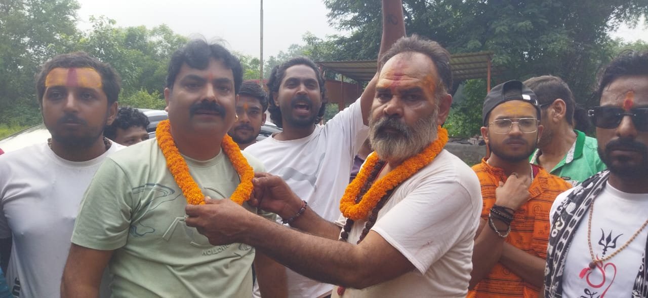 बुढ़वा महादेव मंदिर में हुआ 
