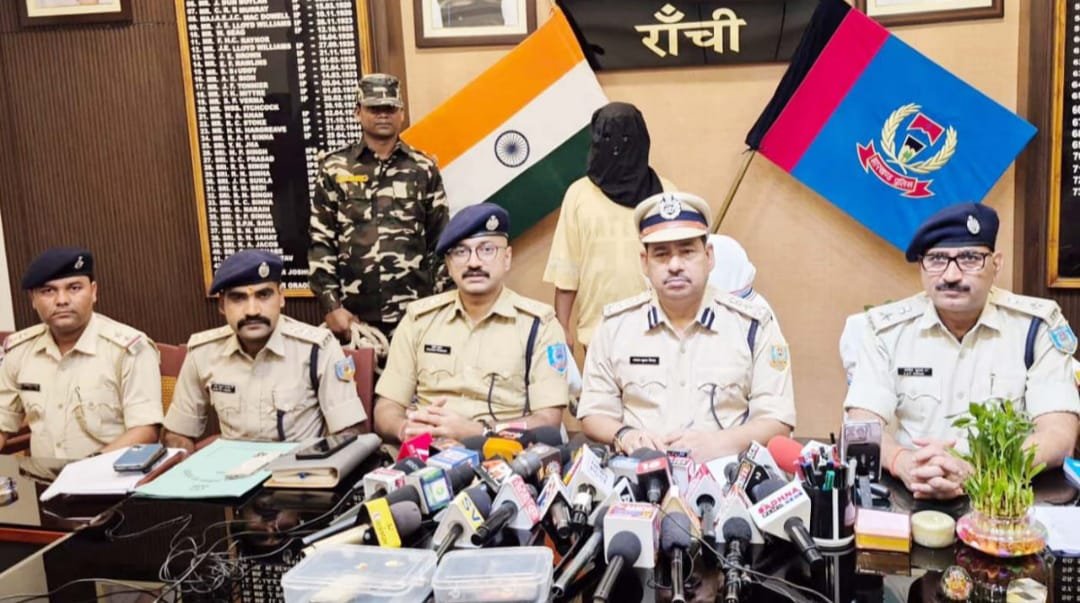 अवैध हथियार के साथ अपराधी पवन नाग गिरफ्तार