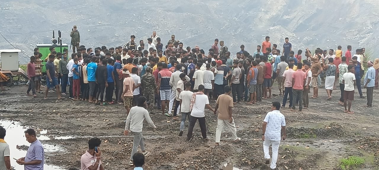 रामगढ़ जिले में पिछले 6 महीने से लगातार धड़ल्ले से चल रहा कोयले का अवैध खनन और कारोबार