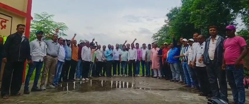 हमारी मांगे को अविलम्ब ठोस पहल करते हुए मजदूरों के हित में काम करें : मनोज राम