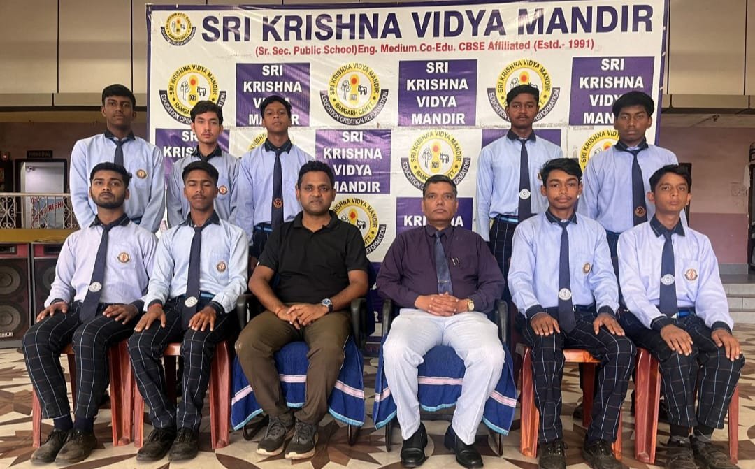 श्री कृष्ण विद्या मंदिर के छात्र अंडर-19 वॉलीबॉल प्रतियोगिता के लिए हुए रवाना