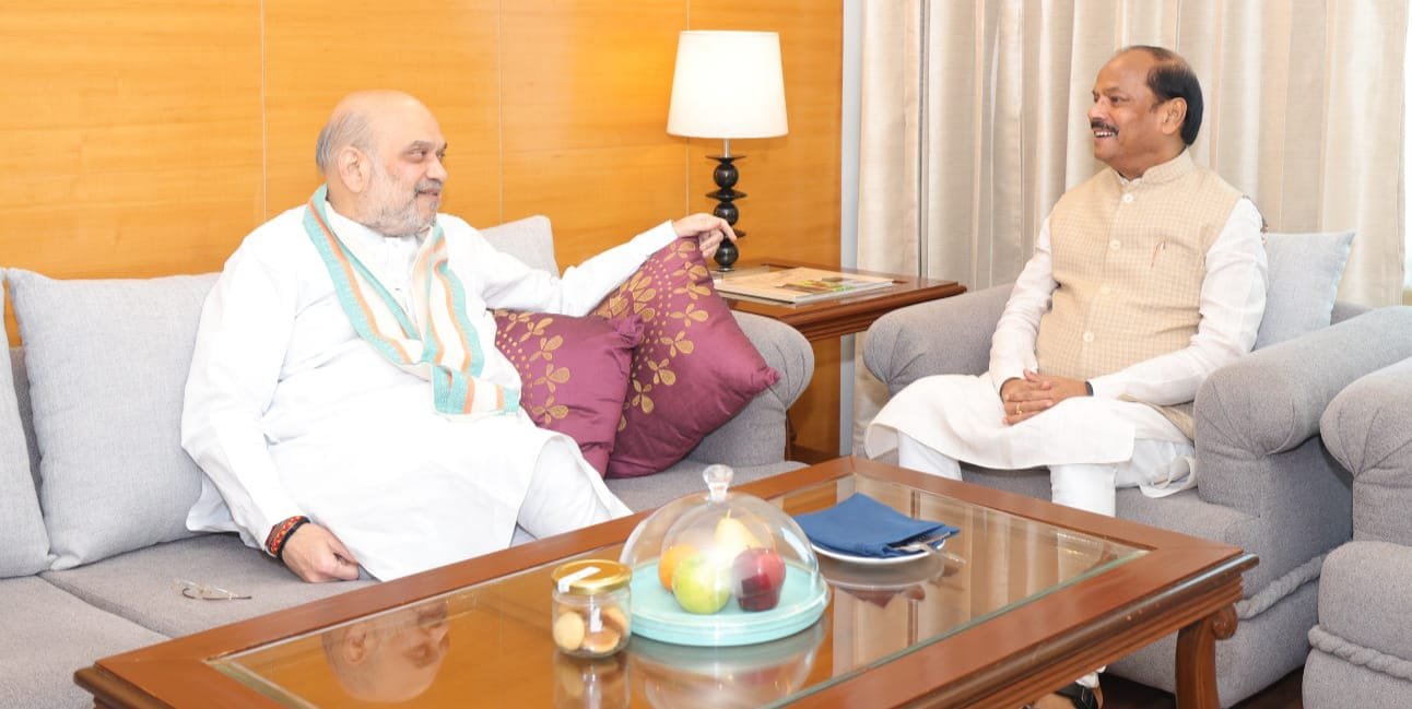 होटल रेडिसन ब्लू में अमित शाह और रघुवर दास की हुई मुलाकात