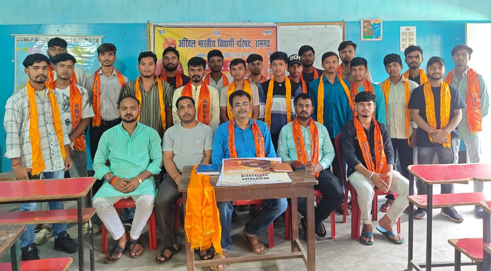 नगर अध्यक्ष बने डीके सिंह एवं मंत्री बने यशपाल महतो