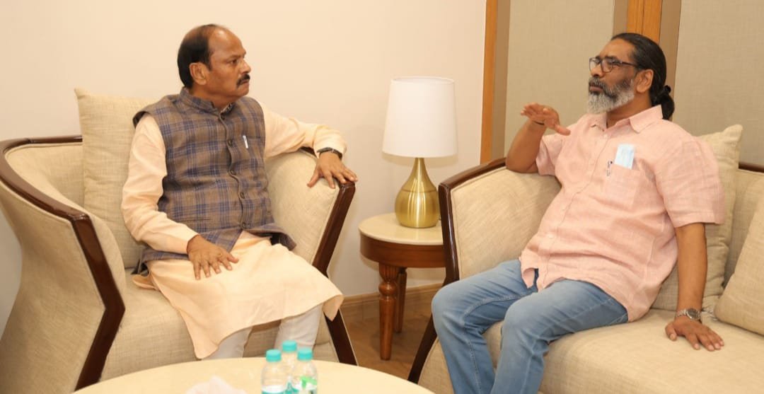 पूर्व मुख्यमंत्री रघुवर दास ने शिबू सोरेन के स्वास्थ्य की जानकारी ली