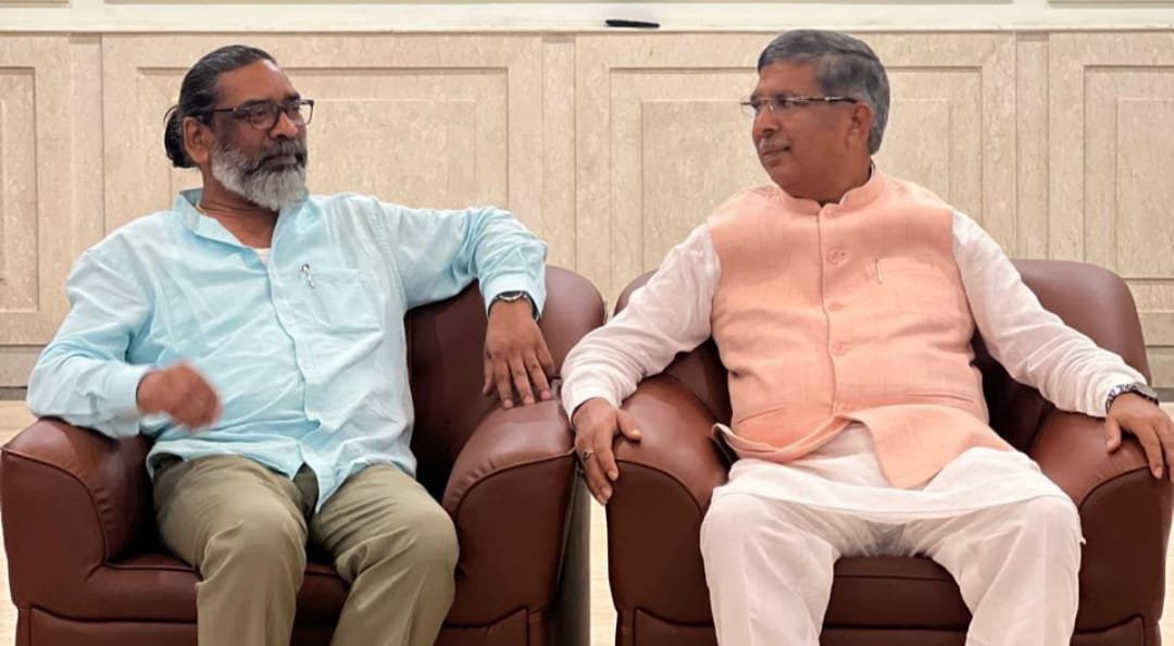राज्यसभा सांसद आदित्य साहू ने नई दिल्ली में शिबू सोरेन के स्वास्थ्य की ली जानकारी