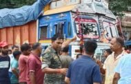 गिरिडीह-बिरनी मुख्य मार्ग पर ट्रक से टकराई बाइक