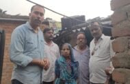 सांसद प्रतिनिधि और भाजपा कार्यकर्ताओं द्वारा बुजुर्ग महिला को दिया नया सहारा