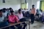 दिन के व्यस्तम समय में ऑफलाइन पर्ची बंद होने पर सुप्रिटेंडेंट से मिले सांसद मीडिया प्रतिनिधि