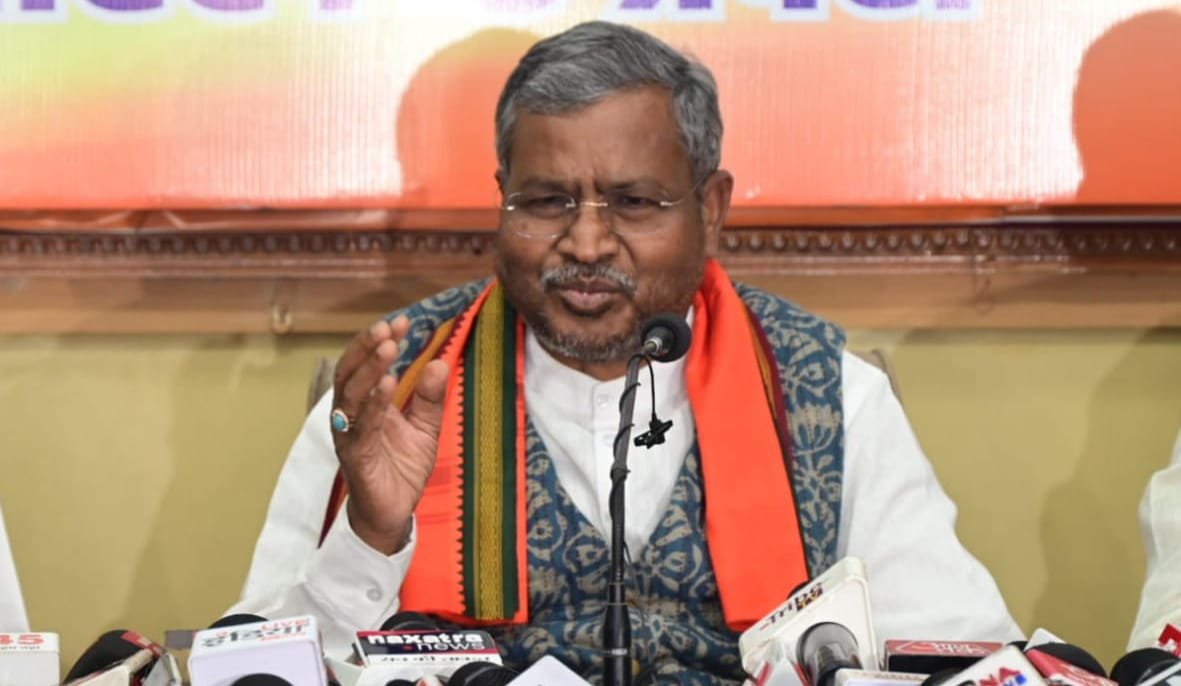राज्य के निकम्मे स्वास्थ्य मंत्री सरकार और जनता दोनों के लिए बोझ बन चुके हैं:बाबूलाल मरांडी