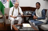 रेल मंत्री से मिले रक्षा राज्य मंत्री संजय सेठ