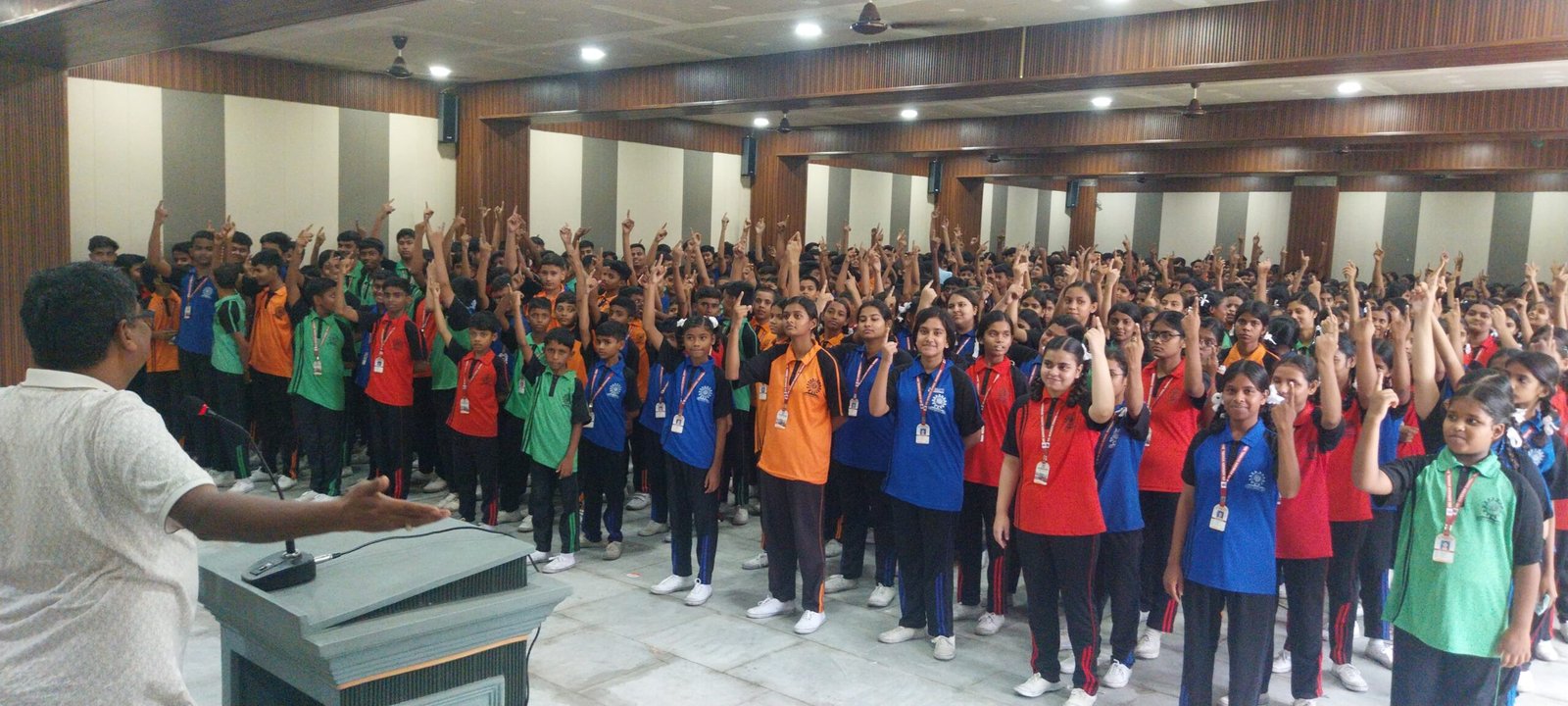 श्री अग्रसेन स्कूल में मनन हेड ब्वॉय व गौरी हेड गर्ल निर्वाचित