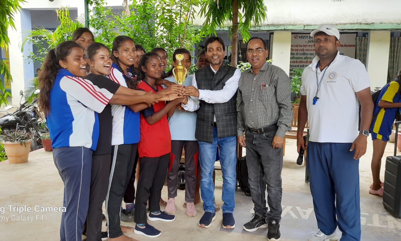 एस एस हाई स्कूल में खेलो झारखंड बालिका वॉलीबॉल प्रतियोगिता आयोजित