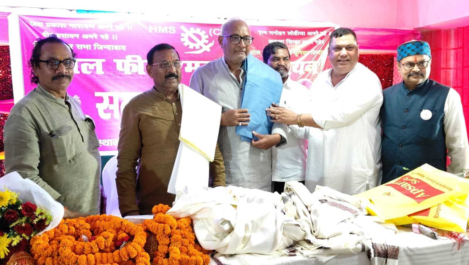 कोलफिल्ड मजदूर यूनियन के सहायक महामंत्री का अभिनंदन समारोह