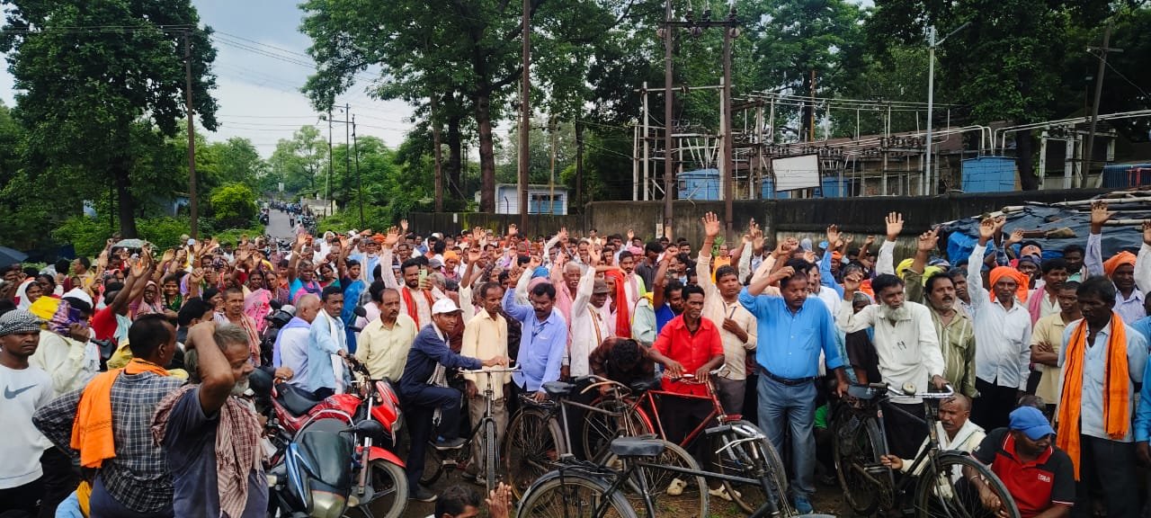 रैलीगड़ा कोलयरी के लोकल शहर में कार्यरत मजदूरों की जनसभा हुई